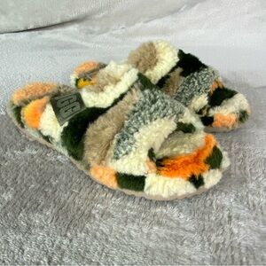 UGG Fluff It Cali Collage Slippers Slides Shoes Girls 4 Woman‎ 6 Green Camo